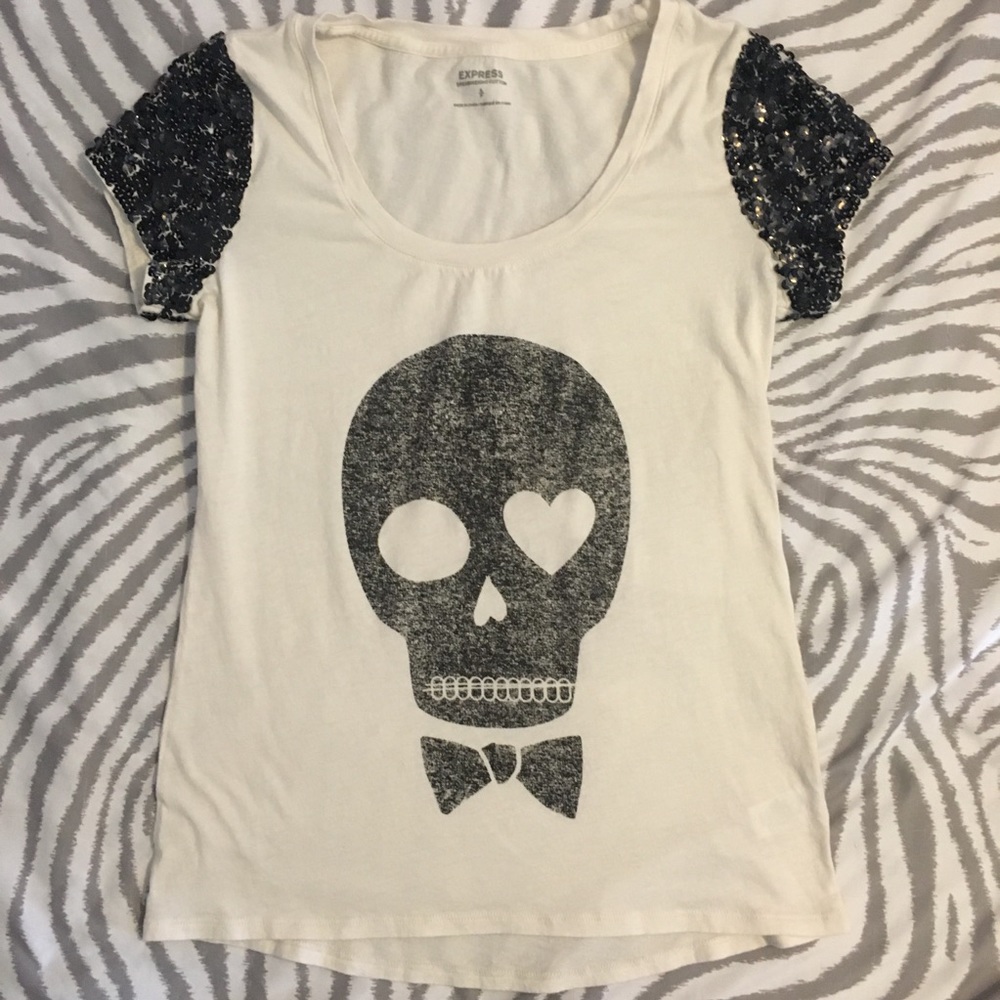Express Graphic Tee